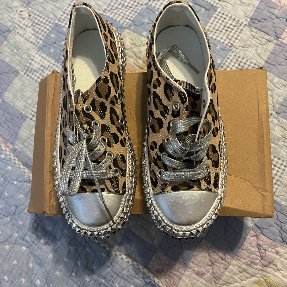Animal cheetah leopard print converse style but not actual converse sneakers